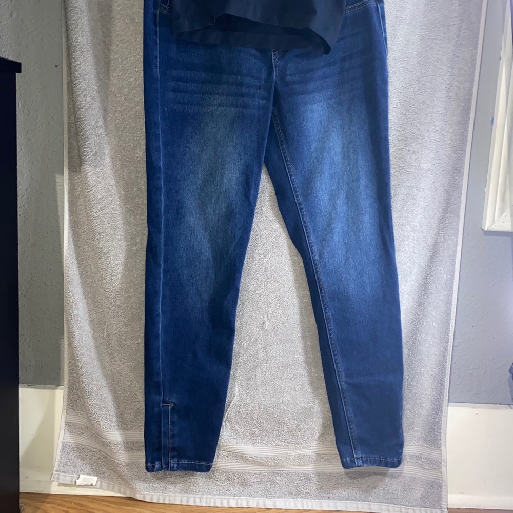 Maternity Jeans SZ SMALL